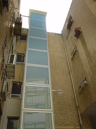 מעלית חיצונית